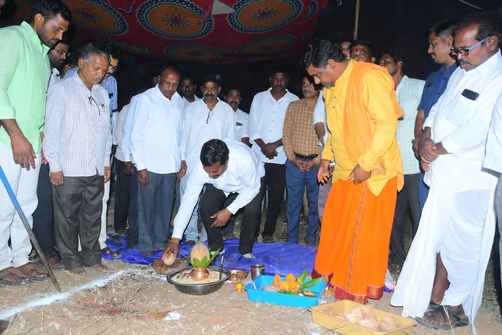 సారంగాపూర్ మండలంలో పలు అభివృద్ధి కార్యక్రమాలకు శంకుస్థాపన చేసిన ఎమ్మెల్యే ఏలేటి మహేశ్వర్ రెడ్డి.